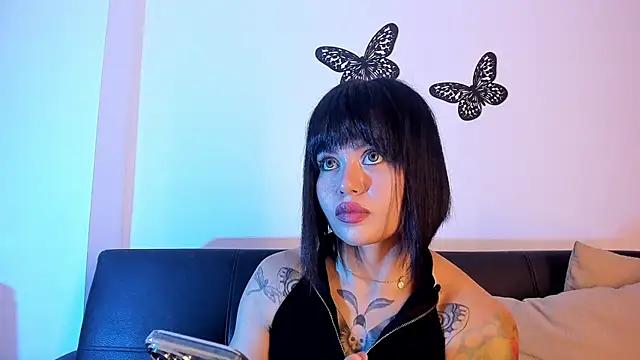 Miiel_rosa from StripChat