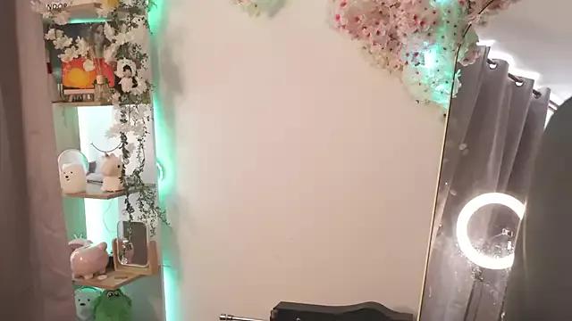 Miila_snow from StripChat is Freechat