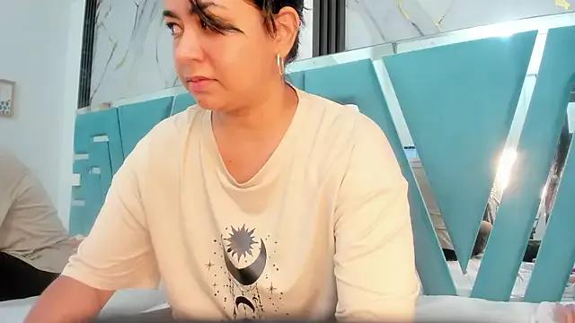 miilaklum from StripChat