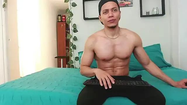mike_rolly_hot from StripChat is Freechat