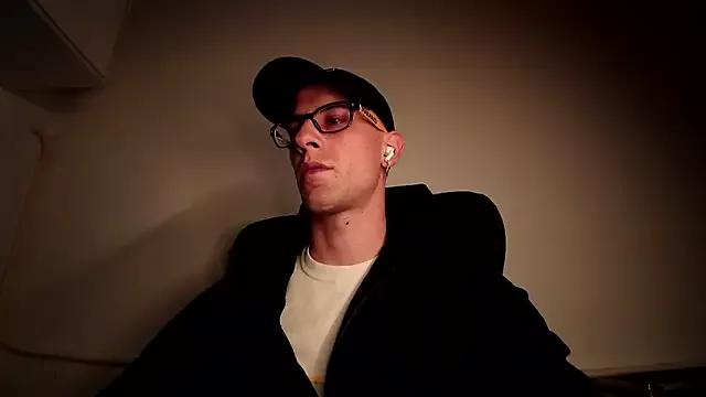 mikealcorleone from StripChat is Freechat