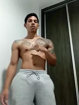 Mikeherz777 from StripChat is Freechat