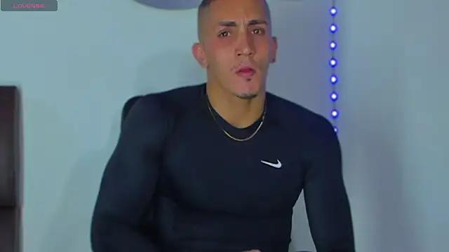 Explore our live girls sluts from our Custom and Multi clubs and checkout exclusive access to highly interactive content, such as shape, hair, titties, pussy type and many more.