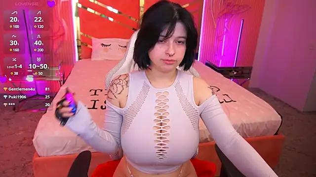 Miki_Kivi from StripChat