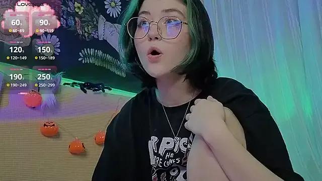 Explore our live girls sluts from our Custom and Multi clubs and checkout exclusive access to highly interactive content, such as shape, hair, titties, pussy type and many more.