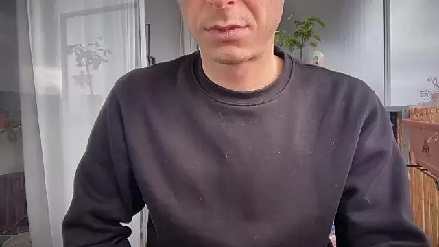 MikymikeBBWD from StripChat is Freechat