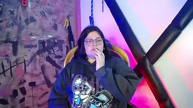 Milaanddalia webcams show profile image 