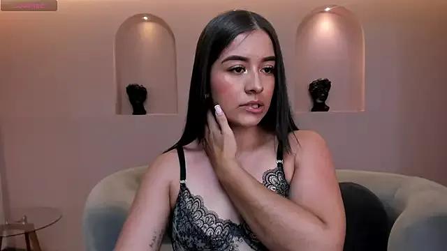 Explore our live girls sluts from our Custom and Multi clubs and checkout exclusive access to highly interactive content, such as shape, hair, titties, pussy type and many more.