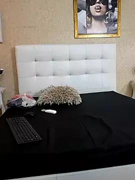 Miladiosa webcams show profile image 