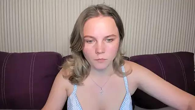 milalapka from StripChat is Freechat