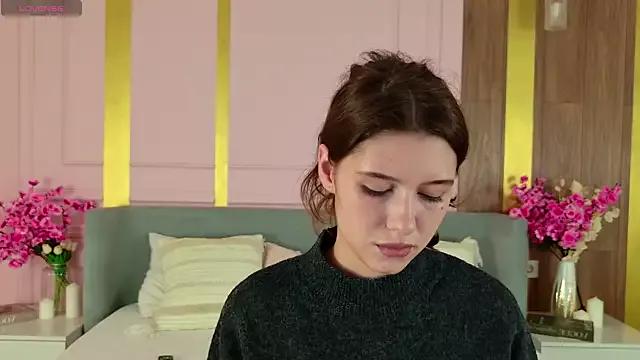 Explore our live girls sluts from our Custom and Multi clubs and checkout exclusive access to highly interactive content, such as shape, hair, titties, pussy type and many more.