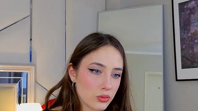 Explore our live girls sluts from our Custom and Multi clubs and checkout exclusive access to highly interactive content, such as shape, hair, titties, pussy type and many more.