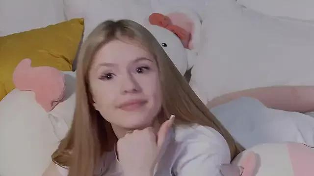 MilanaBalmain from StripChat is Freechat