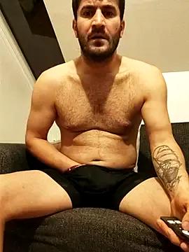 Milf-_-Hunter from StripChat is Freechat