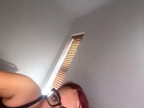 Milf_Stacey from StripChat is Freechat