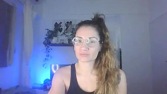 Explore our live girls sluts from our Custom and Multi clubs and checkout exclusive access to highly interactive content, such as shape, hair, titties, pussy type and many more.