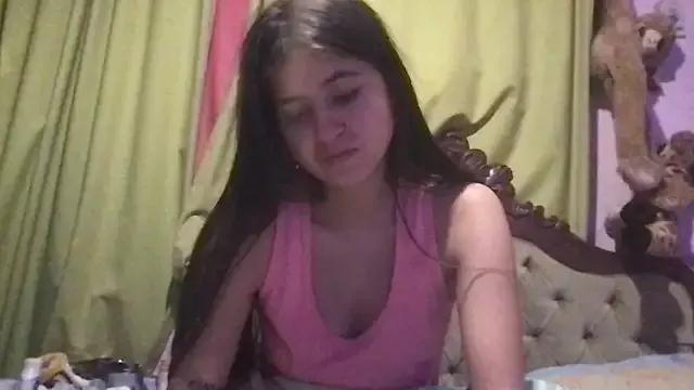 Explore our live girls sluts from our Custom and Multi clubs and checkout exclusive access to highly interactive content, such as shape, hair, titties, pussy type and many more.