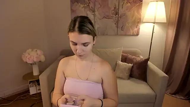 Explore our live girls sluts from our Custom and Multi clubs and checkout exclusive access to highly interactive content, such as shape, hair, titties, pussy type and many more.