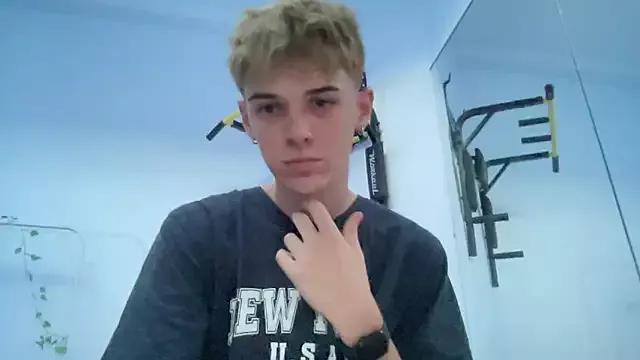 Photos of Milk_Guy from StripChat is Freechat