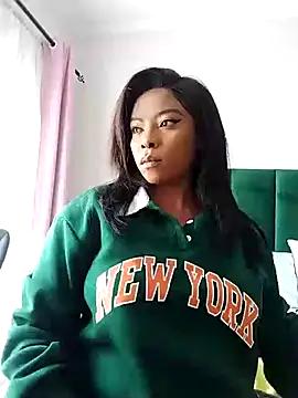 MILLA900 from StripChat