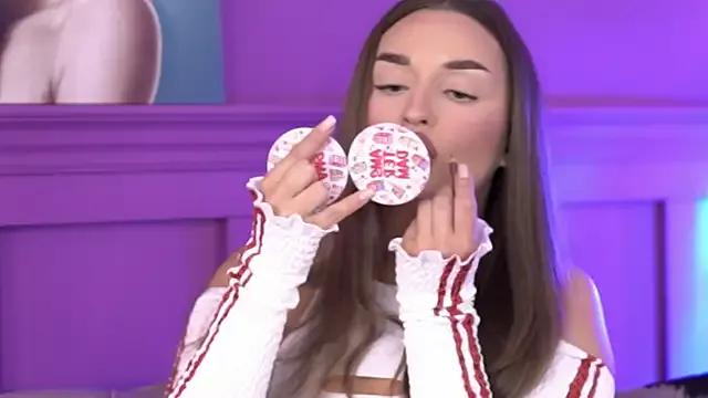 MillaSerene from StripChat is Freechat