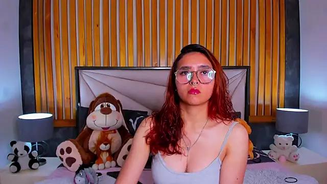 MilleyJones from StripChat