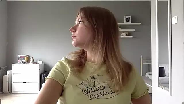 MillieShow from StripChat