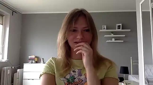 MillieShow from StripChat