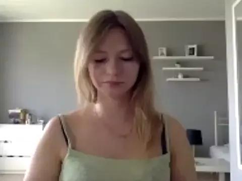 MillieShow from StripChat
