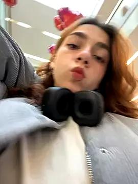 million_degrees from StripChat is Freechat