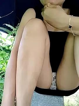 Explore our live girls sluts from our Custom and Multi clubs and checkout exclusive access to highly interactive content, such as shape, hair, titties, pussy type and many more.