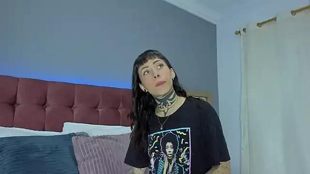 Milly_ink from StripChat