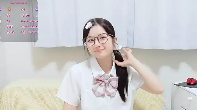 mimi_nyan from StripChat is Freechat