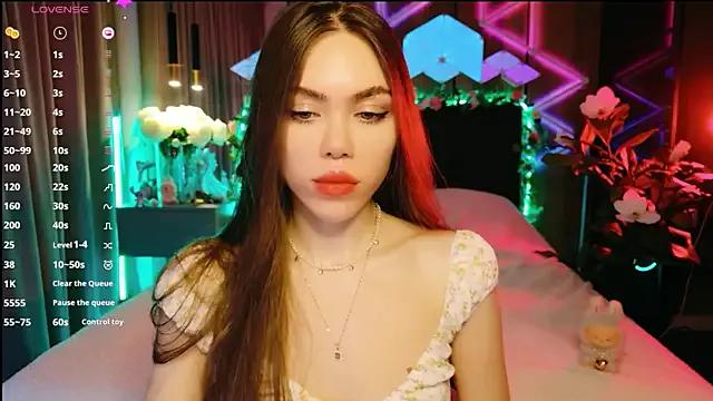 Explore our live girls sluts from our Custom and Multi clubs and checkout exclusive access to highly interactive content, such as shape, hair, titties, pussy type and many more.