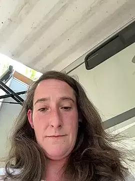 Mini_And_The_Bear from StripChat