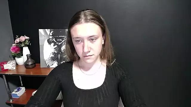 Explore our live girls sluts from our Custom and Multi clubs and checkout exclusive access to highly interactive content, such as shape, hair, titties, pussy type and many more.