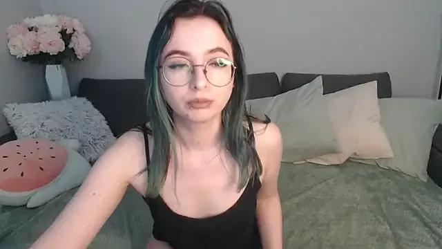 Mini_Diva from StripChat