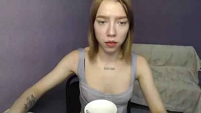 Explore our live girls sluts from our Custom and Multi clubs and checkout exclusive access to highly interactive content, such as shape, hair, titties, pussy type and many more.