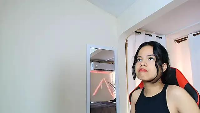 MiniLove_01 from StripChat