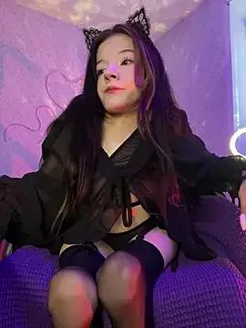 MiniSophiaa from StripChat