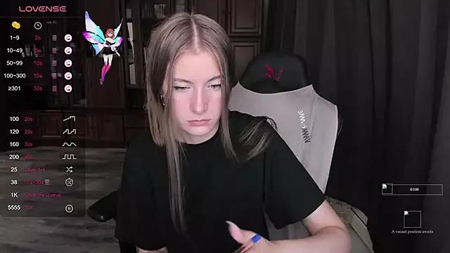 Minnie_Olson from StripChat