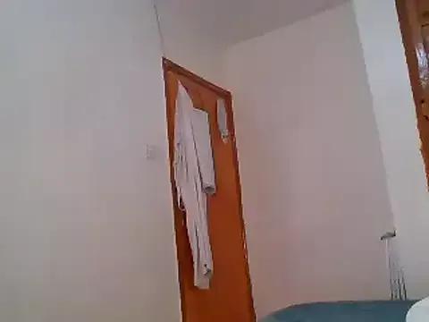 MINNYIRI webcams show profile image 
