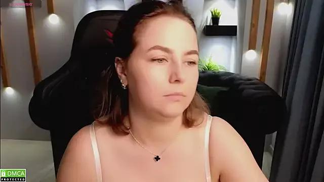 Explore our live girls sluts from our Custom and Multi clubs and checkout exclusive access to highly interactive content, such as shape, hair, titties, pussy type and many more.