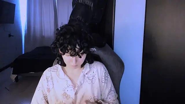 Explore our live girls sluts from our Custom and Multi clubs and checkout exclusive access to highly interactive content, such as shape, hair, titties, pussy type and many more.