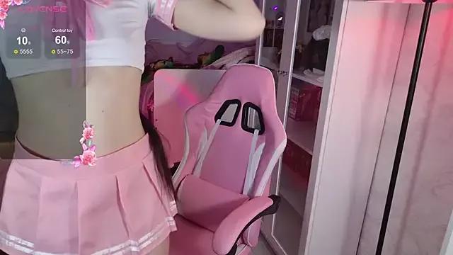 Explore our live girls sluts from our Custom and Multi clubs and checkout exclusive access to highly interactive content, such as shape, hair, titties, pussy type and many more.