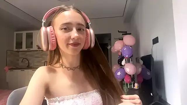 MiriamHerrera from StripChat is Freechat