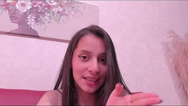 Explore our live girls sluts from our Custom and Multi clubs and checkout exclusive access to highly interactive content, such as shape, hair, titties, pussy type and many more.