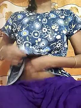 miss-amelia9 from StripChat