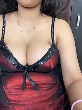 Miss-Ayraa from StripChat