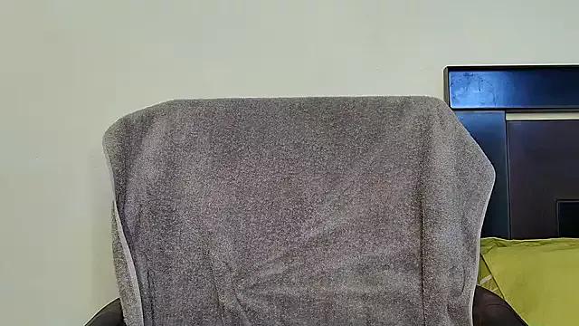 MIss-Naina from StripChat